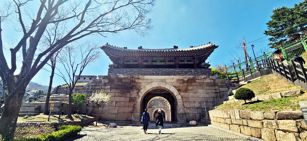 3d09febe85795cf35c1c5ec121bfea1a_1744792398_7676.jpg